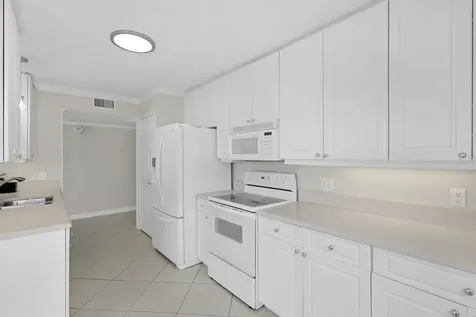 5049 N Highway A1a Fort Pierce FL 34949