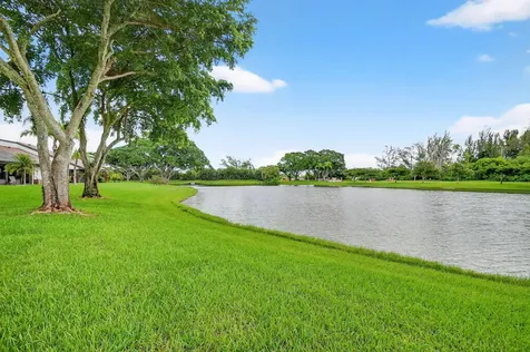 5710 Parkwalk Circle Boynton Beach FL 33472