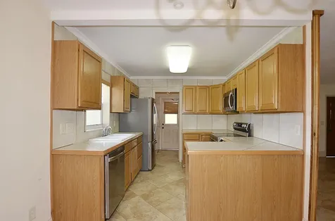 401 Se Tranquilla Avenue Port Saint Lucie FL 34983