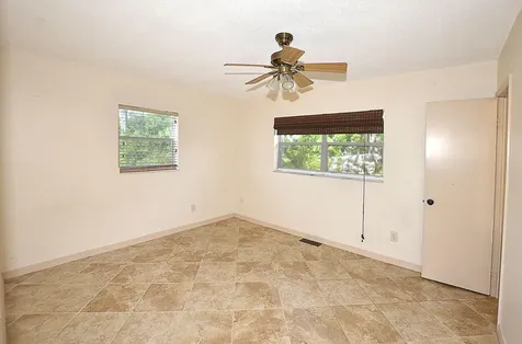 401 Se Tranquilla Avenue Port Saint Lucie FL 34983