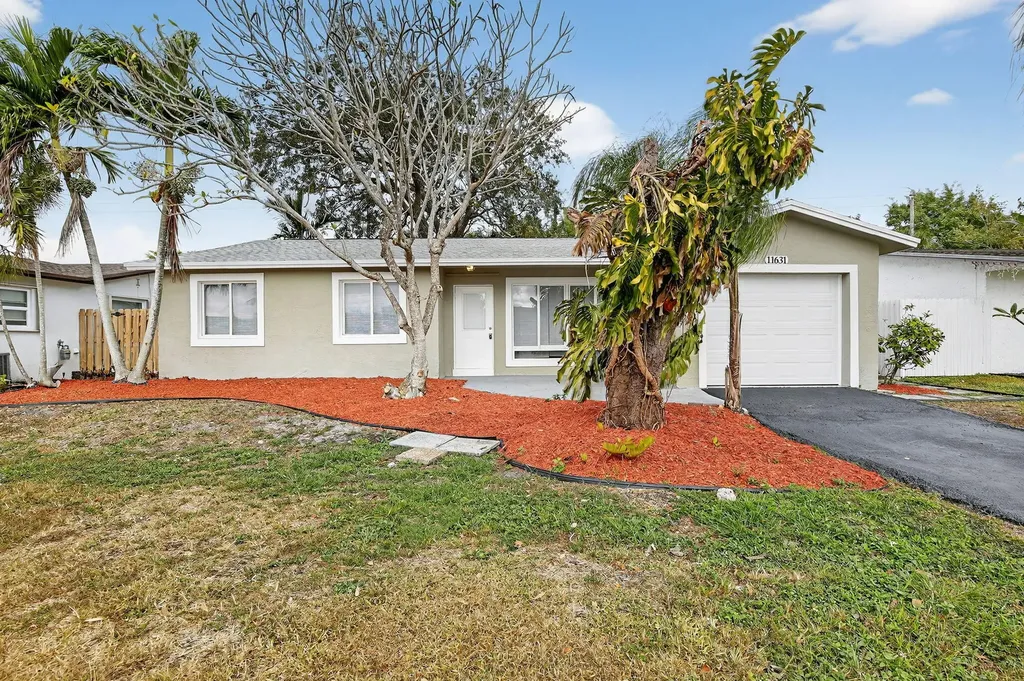 11631 Nw 32nd Manor Sunrise FL 33323