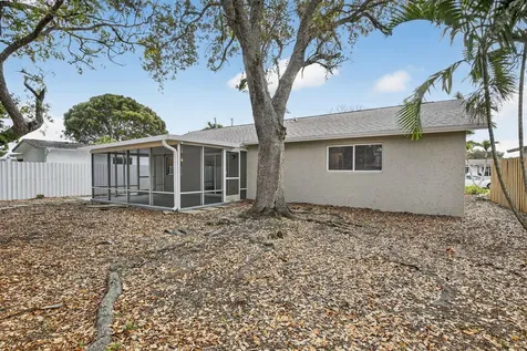 11631 Nw 32nd Manor Sunrise FL 33323