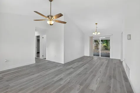 11631 Nw 32nd Manor Sunrise FL 33323