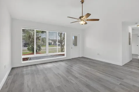 11631 Nw 32nd Manor Sunrise FL 33323