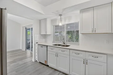 11631 Nw 32nd Manor Sunrise FL 33323