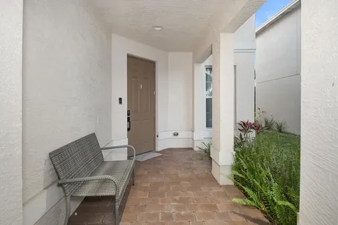 1573 Nw Cataluna Circle Port Saint Lucie FL 34986