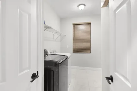 1573 Nw Cataluna Circle Port Saint Lucie FL 34986
