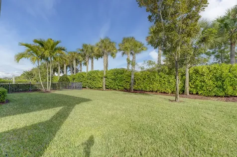 5570 Anna Maria Lane The Acreage FL 33470