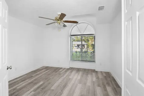 362 Se Crosspoint Drive Port Saint Lucie FL 34983