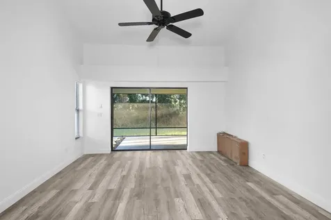 362 Se Crosspoint Drive Port Saint Lucie FL 34983