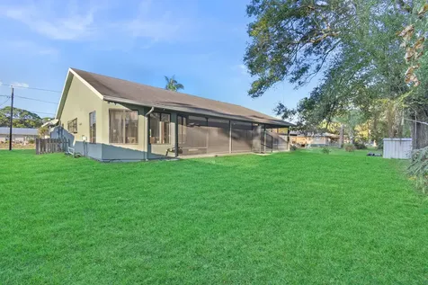 362 Se Crosspoint Drive Port Saint Lucie FL 34983