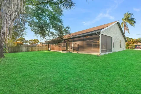 362 Se Crosspoint Drive Port Saint Lucie FL 34983