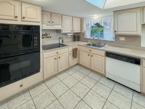 121 Nw 31st Court Pompano Beach FL 33064