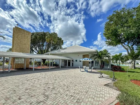 121 Nw 31st Court Pompano Beach FL 33064