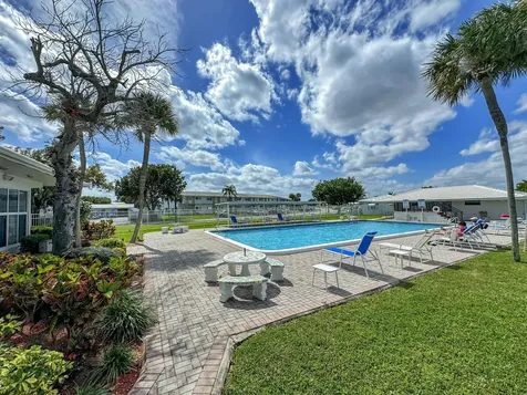 121 Nw 31st Court Pompano Beach FL 33064