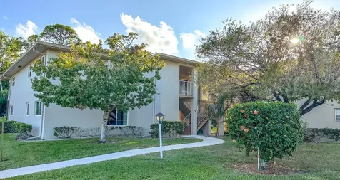 15 Lake Vista Trail Port Saint Lucie FL 34952