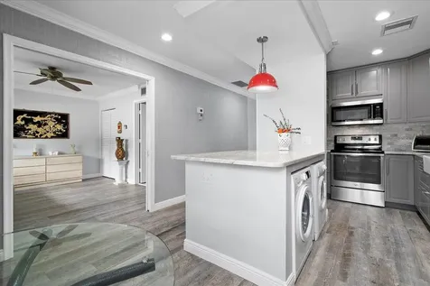 1395 Sw 27th Avenue Delray Beach FL 33445