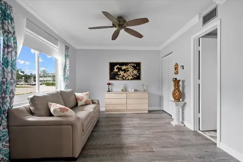 1395 Sw 27th Avenue Delray Beach FL 33445