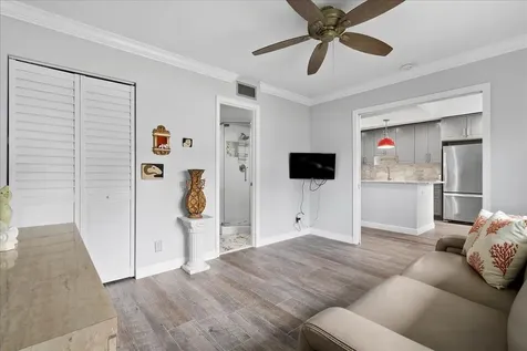 1395 Sw 27th Avenue Delray Beach FL 33445