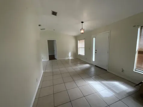 1002 SW Romaine Lane Port Saint Lucie FL 34953