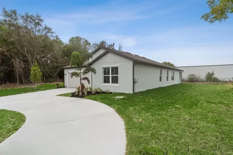 1782 Nw Bayshore Boulevard Port Saint Lucie FL 34984