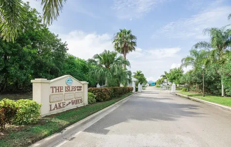 1901 Westminster Circle Vero Beach FL 32966