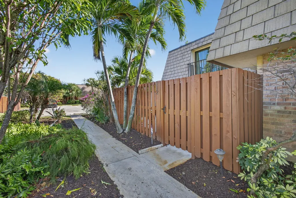 112 Ocean Cove Drive Jupiter FL 33477