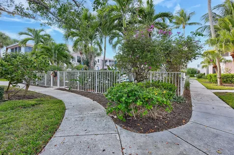 411 Ne Plantation Road Stuart FL 34996