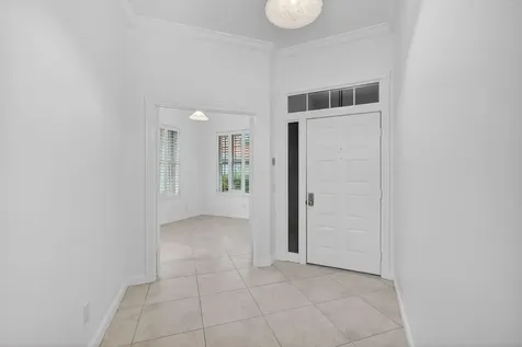520 E Tall Oaks Drive Palm Beach Gardens FL 33410