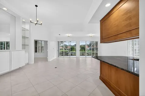 520 E Tall Oaks Drive Palm Beach Gardens FL 33410