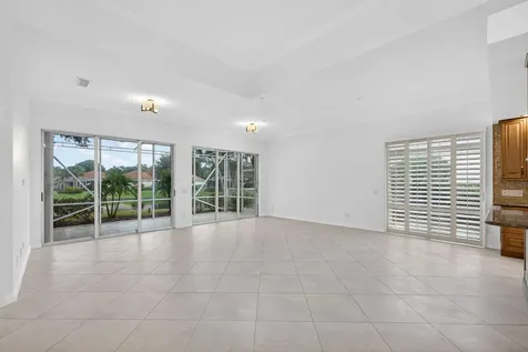 520 E Tall Oaks Drive Palm Beach Gardens FL 33410