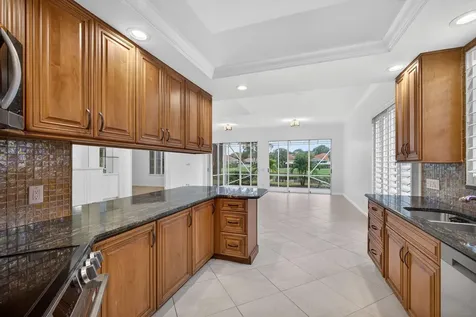 520 E Tall Oaks Drive Palm Beach Gardens FL 33410