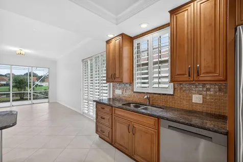 520 E Tall Oaks Drive Palm Beach Gardens FL 33410
