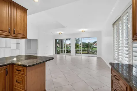 520 E Tall Oaks Drive Palm Beach Gardens FL 33410