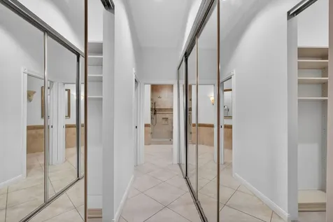 520 E Tall Oaks Drive Palm Beach Gardens FL 33410