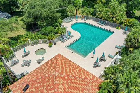 520 E Tall Oaks Drive Palm Beach Gardens FL 33410