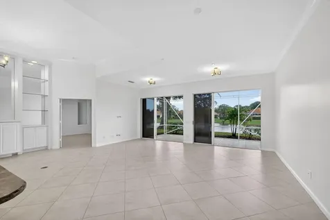 520 E Tall Oaks Drive Palm Beach Gardens FL 33410