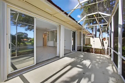 520 E Tall Oaks Drive Palm Beach Gardens FL 33410