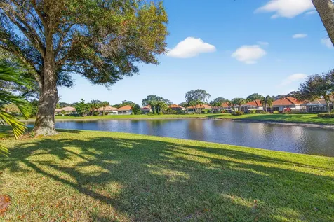 520 E Tall Oaks Drive Palm Beach Gardens FL 33410