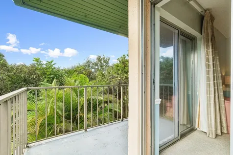 1805 Fairview Villas Drive Palm Springs FL 33406