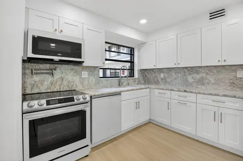 17 Capri A Delray Beach FL 33484