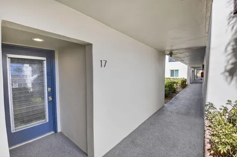17 Capri A Delray Beach FL 33484