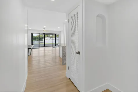17 Capri A Delray Beach FL 33484