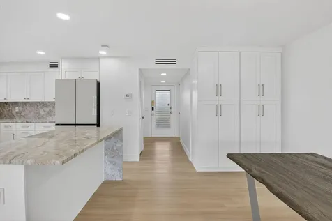 17 Capri A Delray Beach FL 33484