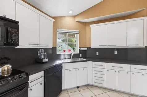 6143 Greenspointe Drive Boynton Beach FL 33437