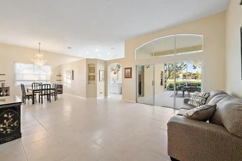 6206 Indian Forest Circle Lake Worth FL 33463