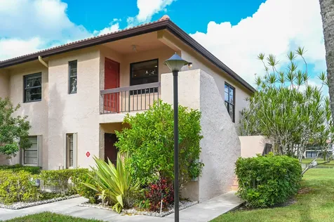 9259 Vista Del Lago Boca Raton FL 33428