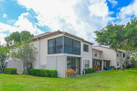 9259 Vista Del Lago Boca Raton FL 33428