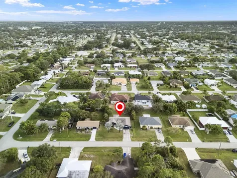 314 Sw De Gouvea Terrace Terrace Port Saint Lucie FL 34984