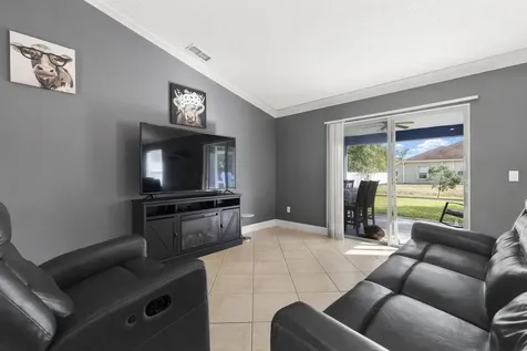 314 Sw De Gouvea Terrace Terrace Port Saint Lucie FL 34984